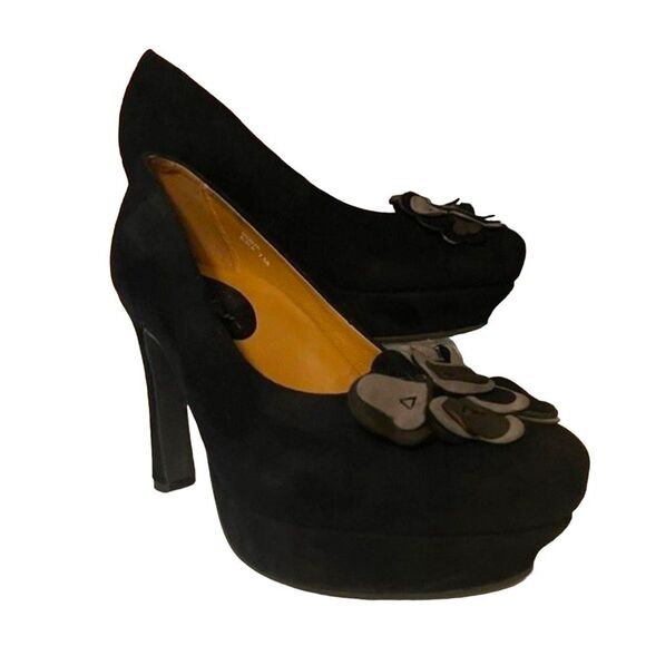 Earthies Suede Heels​ - Picture 1 of 7